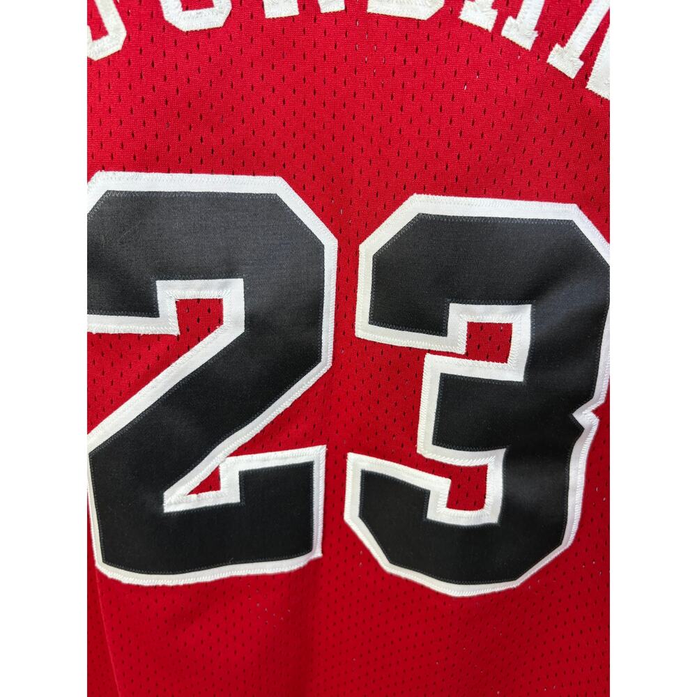 Nike Chicago Bulls Michael Jordan #23 Retro Jersey Size L - Picture 3 of 12